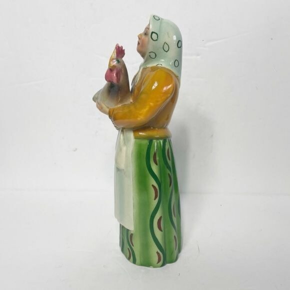 Vintage Triart Bassano Italian Art Deco Ceramic Peasant Woman Chicken 9" Tall - Picture 2 of 11